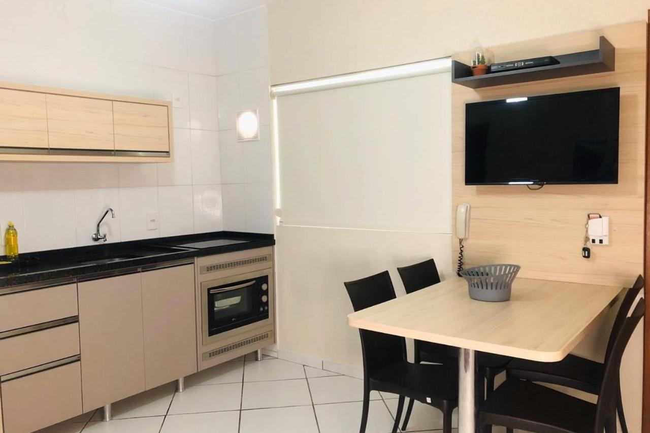 Residencial Gaivotas 10 - 1 Quartos - Excelente Localizacao Na Praia Dos Ingleses ฟลอเรียนอโปลิส ภายนอก รูปภาพ